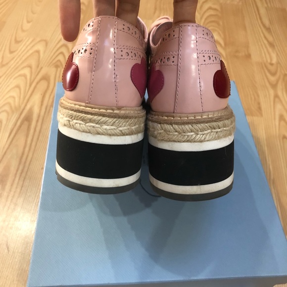 Prada shoes - Picture 3 of 7